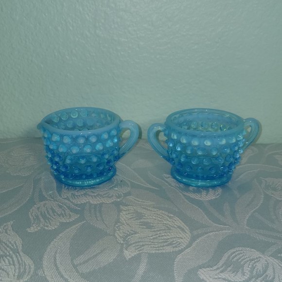Set of Vintage Fenton Hobnail Blue Opalescent Cream and Sugar Servers - Picture 3 of 9